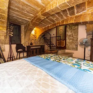 Traditional Townhouse Casa vacanze